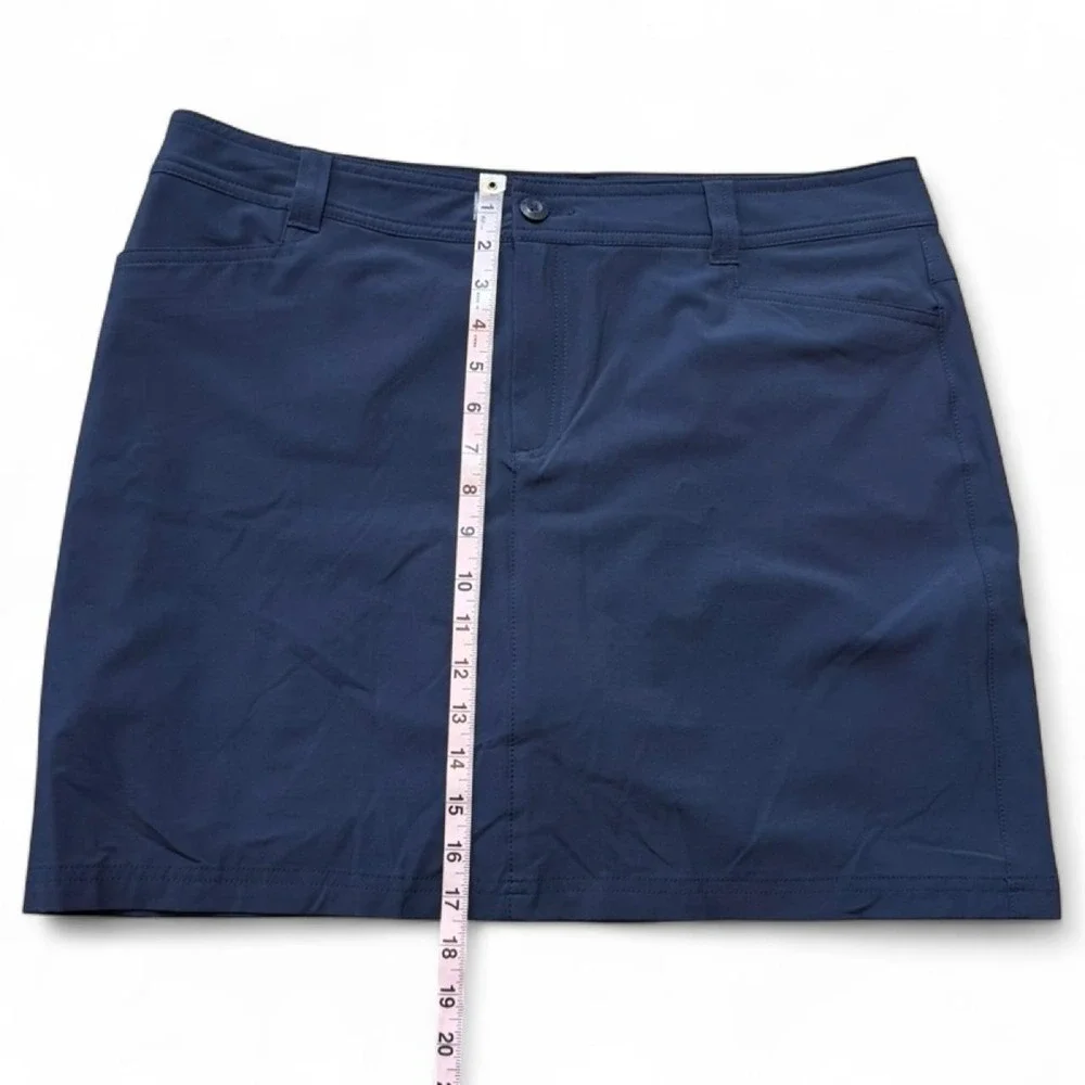 Eddie Bauer Navy Blue Active Skort, Women's Size‎ 14